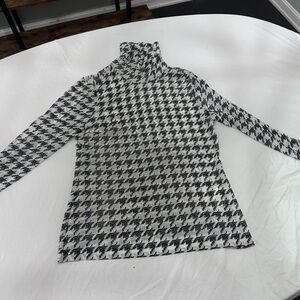 White House Black Market Houndstooth Turtleneck Sweater - Black and White